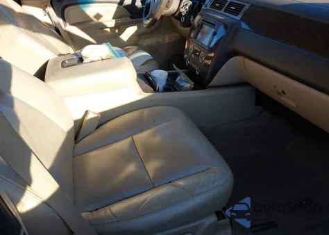 2011 GMC Yukon Xl 1500 Denali из США, поврежденный, VIN 1GKS2MEF7BR306039